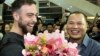 Berkat iPhone Curian, Warga AS-China Terlibat 'Bromance'