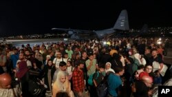 各國紛紛從蘇丹撤離外交官和公民