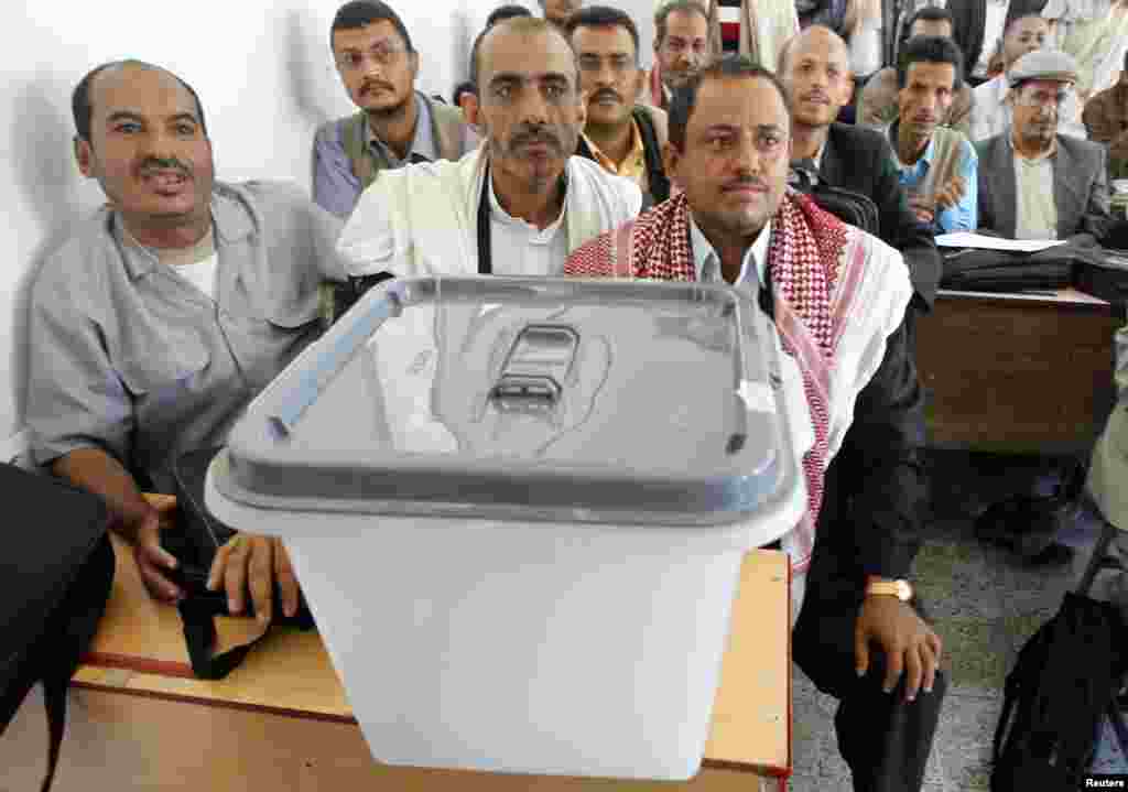 January 30, 2012: Members of electoral sub-committees attend a training session in Sanaa. Yemen's outgoing president Ali Abdullah Saleh has handed over power to his deputy Abdrabu Mansur Hadi, paving the way for a presidential election on February 21.