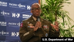 제이비어 브런슨 미한연합사령관 겸 주한미군사령관이 2026년 1월 13일 하와이 호놀룰루에서 열린 '호놀룰루 국방 포럼' 비공개 토론에서 기조 연설을 하고 있다. - 미 전쟁부 제공-