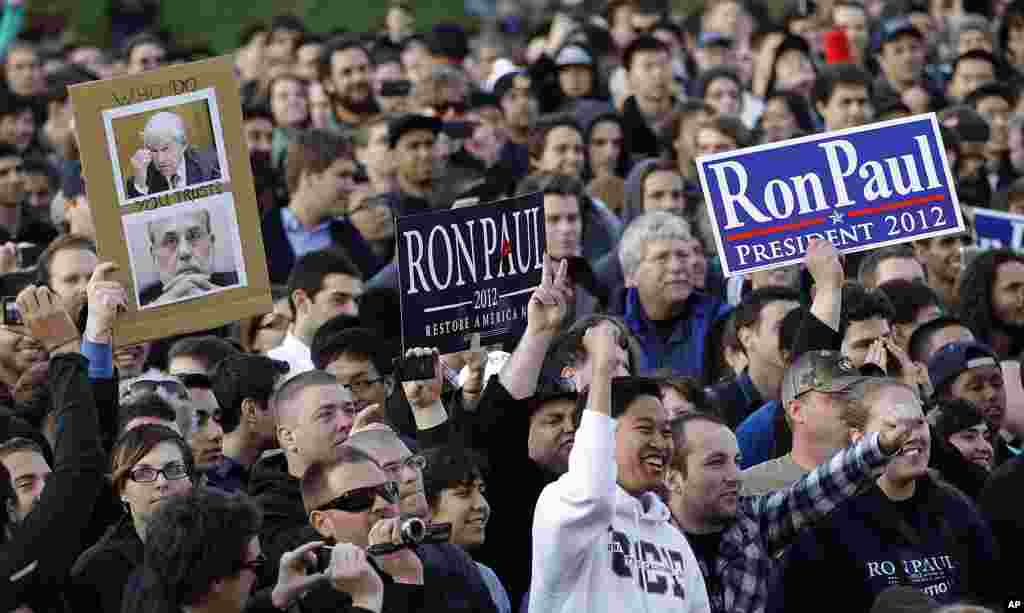 Supporters of Republican presidential candidate Rep. Ron Paul, cheer as he speaks at the University of California at Berkeley, April 5, 2012. (AP)