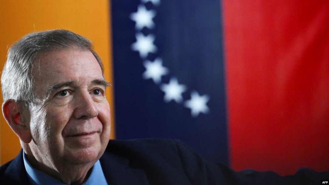 ARCHIVO - El candidato presidencial de la oposición venezolana, Edmundo González Urrutia, durante un evento en Caracas el 23 de mayo de 2024.
