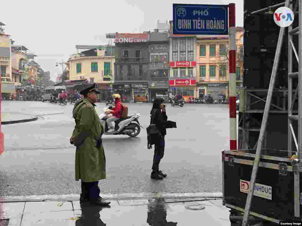 Así las calles de Hanoi, a la espera de que se inicie la cumbre entre Donald Trump y Kim Jong Un.