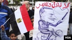 Reyaksyon Kontinye Tonbe Sou Kriz Politik la ann Ejipt