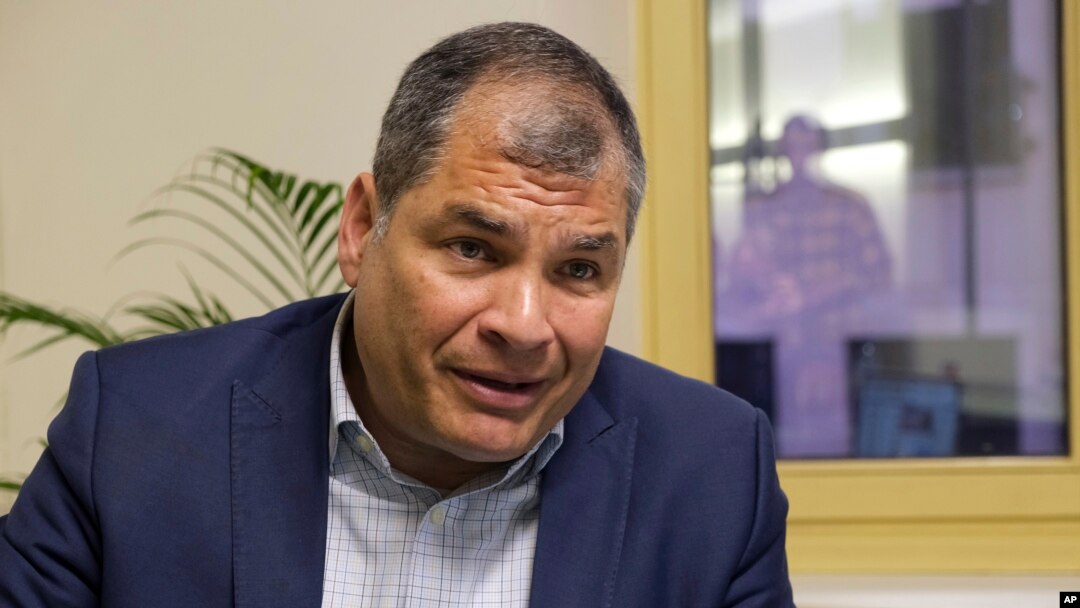 Rafael Correa gobernó con mano dura Ecuador, silenciando o castigando a los críticos en los medios de comunicación, la oposición y el poder judicial, y en los últimos años, su legado se ha visto cada vez más manchado.