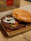 Mekdonads sendvič Quarter Pounder (Foto: REUTERS/Brendan McDermid)