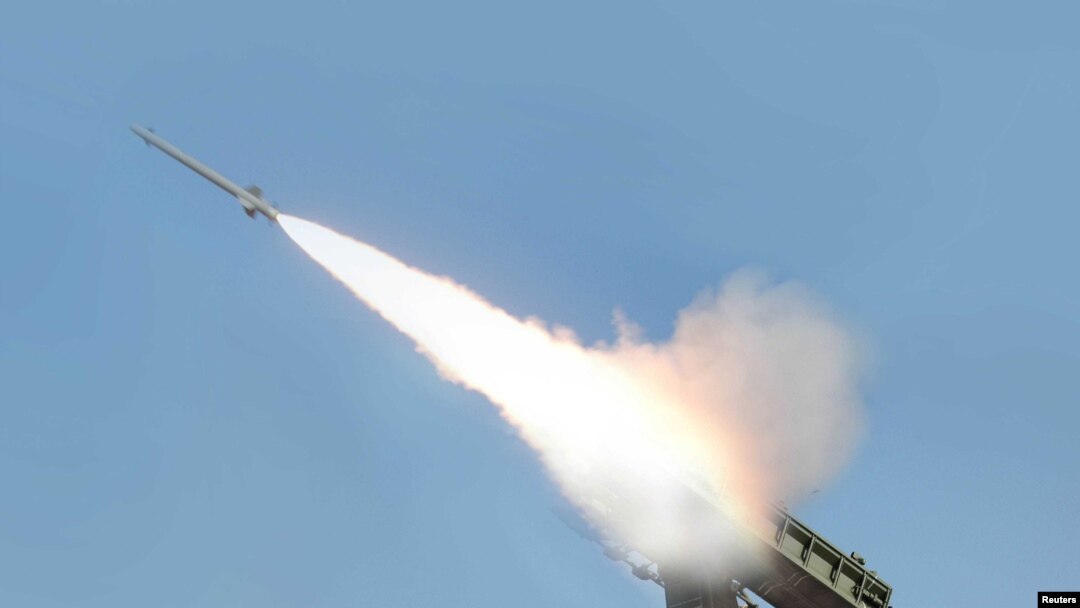 Igikoho ca Rocket kirashwe mu gihugu ca Korea ya ruguru, mu myimenyerezo yabereye mu kibanza kitatangajwe
