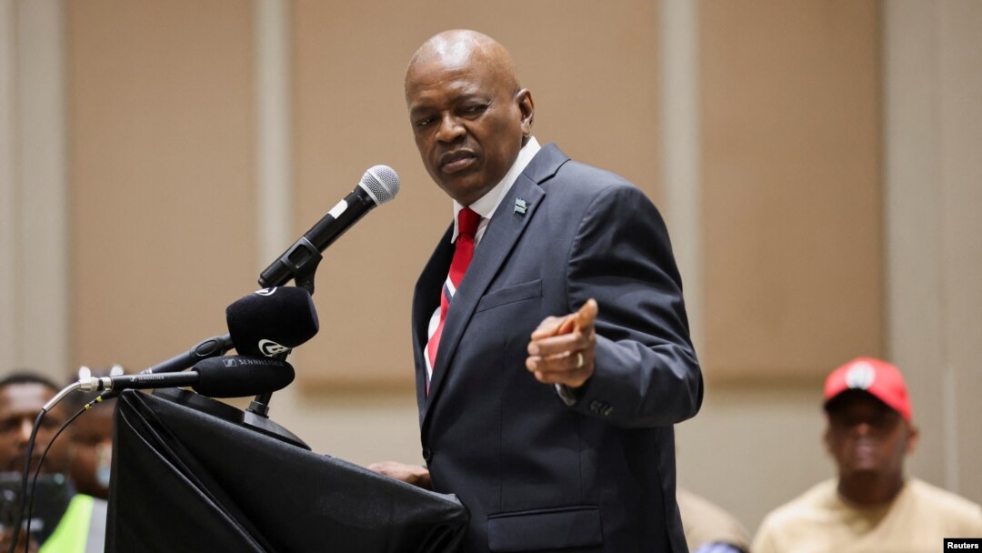Botswana's President Mokgweetsi Masisi addresses a press conference to concede defeat after the Oct. 30 general elections, where the Botswana Democratic Party lost elections to the opposition coalition, in Gaborone, Botswana, Nov. 1, 2024.