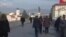 Македонците и Албанците поделени за ЕУ и НАТО