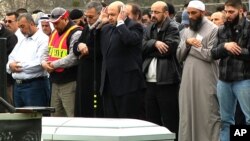 Sahrana žrtava u Čepel Hilu