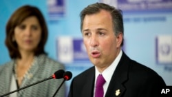 Mexico’s Foreign Minister Jose Antonio Meade speaks at a press conference in Antigua, Guatemala, June 26, 2015.