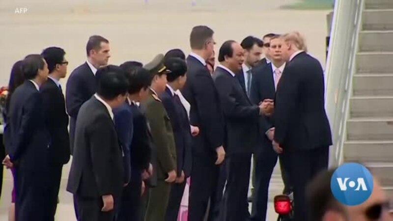 Trump quitte le Vietnam après son sommet avec Kim