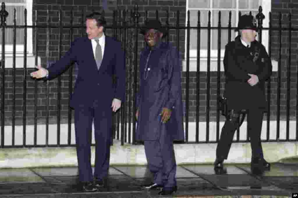 Shugaban Najeriya Goodluck Jonathan da PM Ingila David Cameron, London, 22 Fabrairu 2012