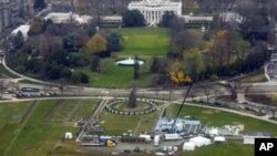 用彩画组成的350