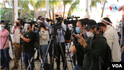 Varios periodistas en Nicaragua han denunciado amenazas en su contra por parte las autoridades mientrs reportan sobre la COVID-19. [Foto Houston Castillo, VOA].