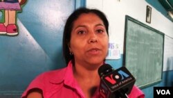 Gabriela Carmona, es una madre docente en Caracas, Venezuela. Foto tomada de video. 