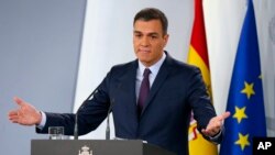 Le Premier ministre espagnol Pedro Sanchez, au Palais de la Moncloa à Madrid, en Espagne, le vendredi 15 février 2019. (AP Photo / Andrea Comas)