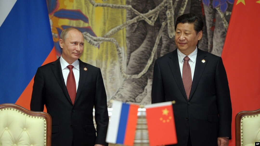 Rossiya prezidenti Vladimir Putin va Xitoy rahbari Si Zinpin Shanxayda, 21-may, 2014 