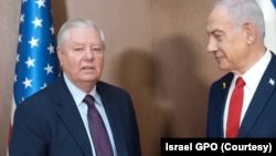 سناتور گراهام هفته پیش در اسرائیل با نخست وزیر این کشور دیدار و درباره ایران با او گفتگو کرد. 