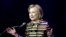 La encuesta también muestra que Hillary Clinton tiene una ventaja de dos dígitos sobre los principales potenciales contendientes republicanos.