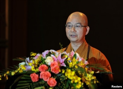 ★掛軸★　飯田史朗　『臼杵石佛』　共箱　【白士会　師：中村岳陵　中京画壇】 LEONAERT BRAMER (DELFT 1596-1674), The Scribe Shaphan reading the