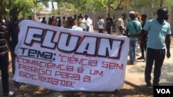 Estudantes protestam contra preço de propinas, Luanda, Angola (Foto de Arquivo)