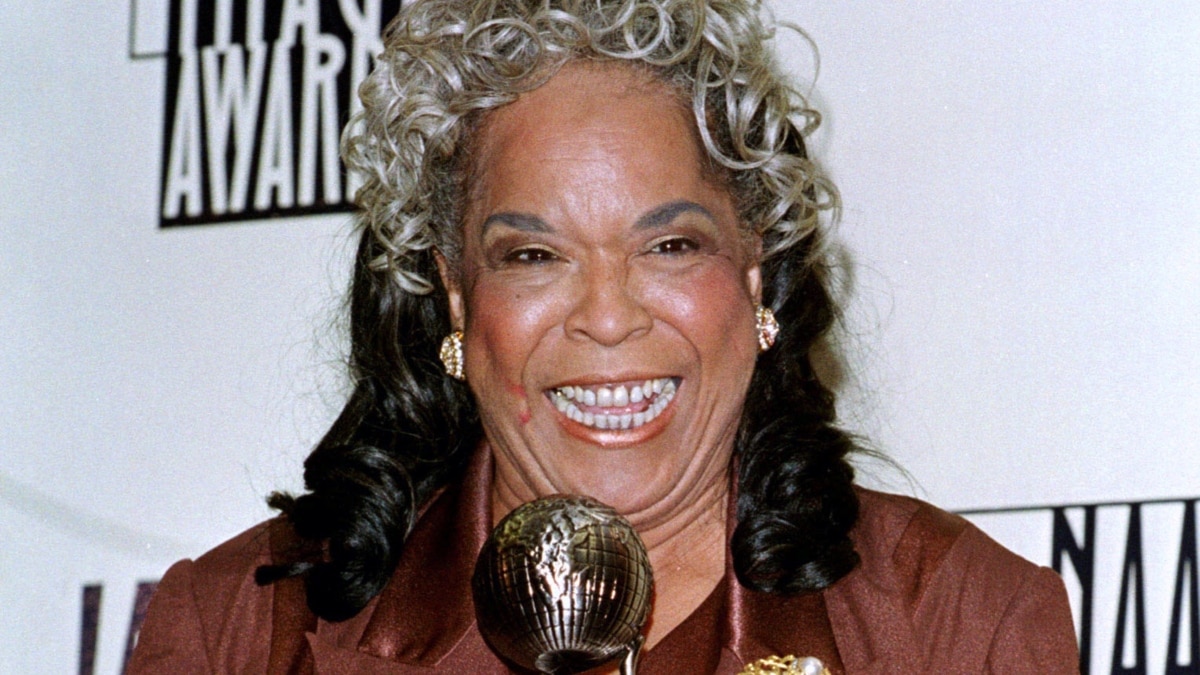 Actress, Singer Della Reese Dies at 86
