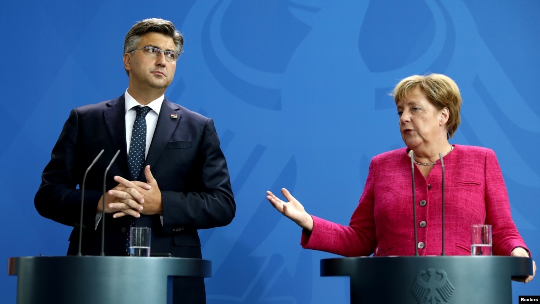 Nemačka kancelarka Angela Merkel i hrvatski premijer Anderj Plenković na konferenciji za novinare u Berlinu, 28. avgust 2018.