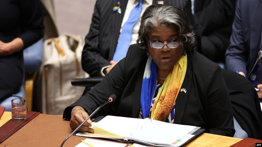 ARCHIVO: La embajadora de Estados Unidos ante las Naciones Unidas, Linda Thomas-Greenfield, habla durante una reunión del Consejo de Seguridad de la ONU sobre la guerra entre Rusia y Ucrania, en la sede de la ONU en la ciudad de Nueva York el 23 de febrero de 2024.