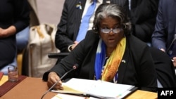 ARCHIVO: La embajadora de Estados Unidos ante las Naciones Unidas, Linda Thomas-Greenfield, habla durante una reunión del Consejo de Seguridad de la ONU sobre la guerra entre Rusia y Ucrania, en la sede de la ONU en la ciudad de Nueva York el 23 de febrero de 2024.