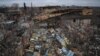 FILE - Sarang lebah yang hancur akibat serangan rudal Rusia di desa Rivne dekat kota Pokrovsk, wilayah Donetsk, Ukraina 7 Januari 2024. (REUTERS/Oleksandr Ratushniak)