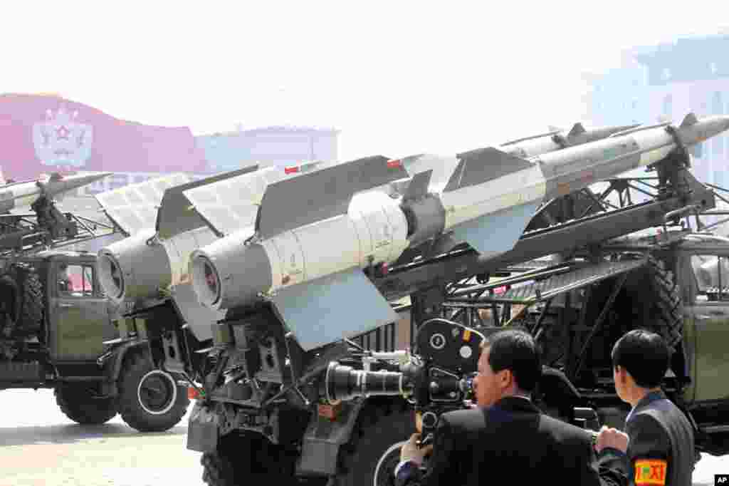 North Korean missiles on display. (Sungwon Baik/VOA)