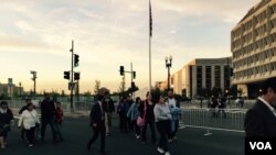 کۆبوونەوەی خەڵکی لە واشنتنی پایتەخت بۆ پـێشوازی لە پاپا فڕەنسیس