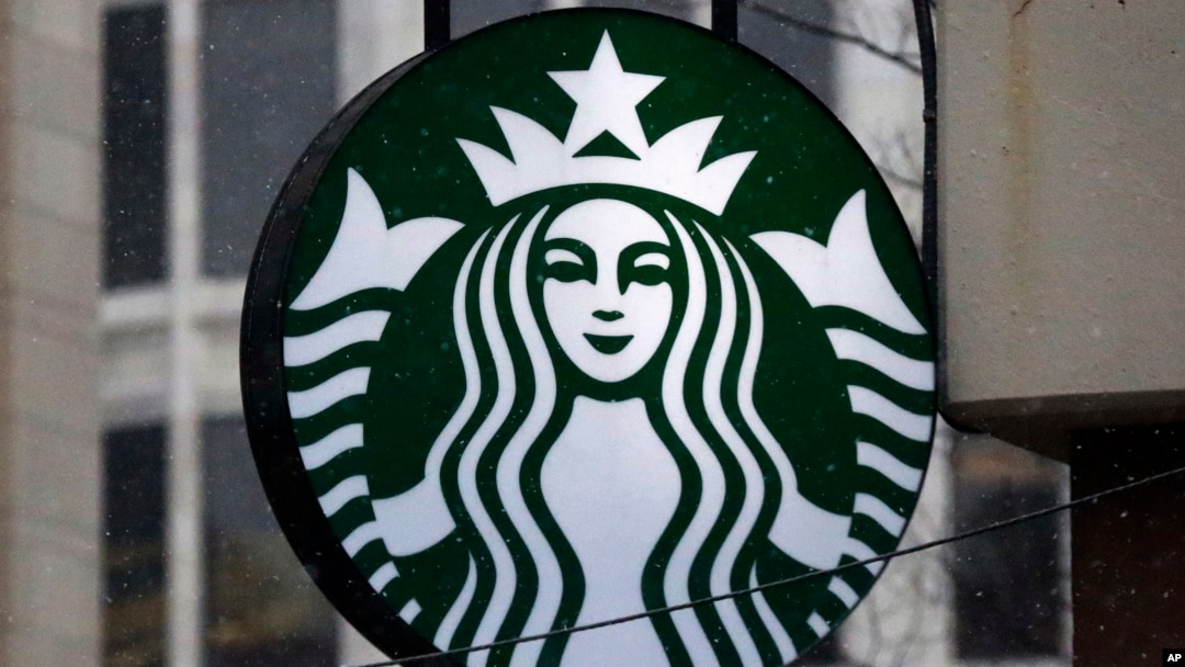 Logo Starbucks di salah satu kedai di Pittsburgh, Pennsylvania. 
