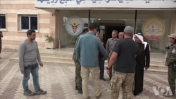 Şandeya Amerîkî Serdana Meclîsa Sîvîl ya Minbicê Kir