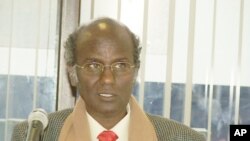 Gaandhi oo ka Hadlay Caqabadaha Dowladda