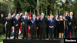 El Grupo de Lima lo integran más de una decena de países, como Argentina, Brasil, Canadá, Chile, Colombia, Costa Rica, Guatemala, Guyana, Honduras, Panamá, Paraguay, Perú y Santa Lucía.