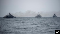 Румынские военные корабли во время учений в Черном море, 16 апреля 2024 года