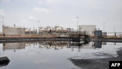 A file photo taken on April 23, 2012 shows a view of an oil field in Bentiu, South Sudan. 