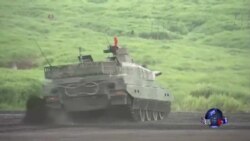 日本自卫队举行年度实弹射击演习