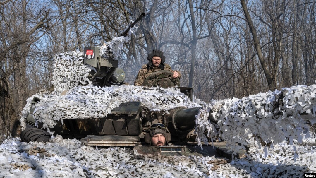 Украинские бойцы близ Бахмута. Февраль 2023 г.