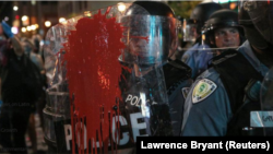 En images : nouvelles manifestations à St. Louis après l'acquittement d'un policier