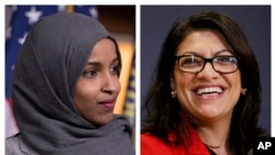 Dua perempuan Muslim AS pertama yang duduk di Kongres AS: Ilhan Omar (kiri) dan Rashida Tlaib.