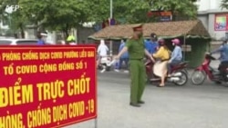 Sợ bùng dịch như Sài Gòn, chốt kiểm soát mọc lên như nấm tại Hà Nội