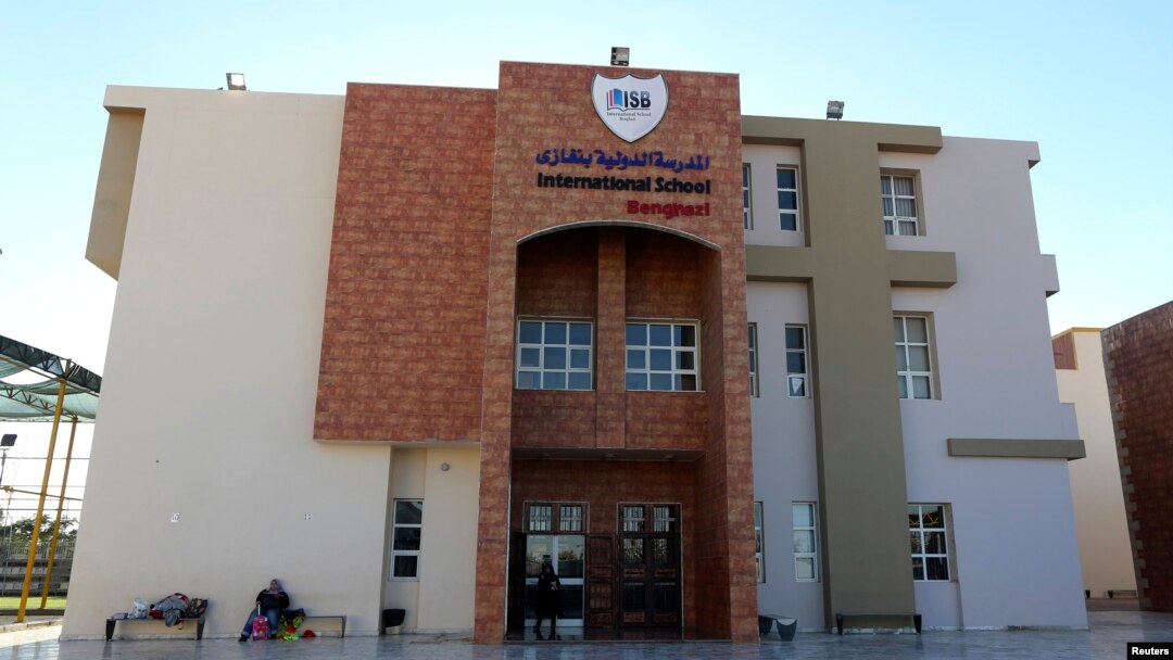 Ronni Smit ishlagan Bing'ozidagi xalqaro maktab