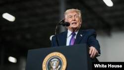 特朗普总统：持续14天的美以攻势正在“摧毁”伊朗恐怖政权，美军计划实施迄今最猛烈空袭 