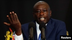 Le vice-président du Kenya, Rigathi Gachagua, s'exprime, avant le vote des législateurs sur sa motion de destitution, dans sa résidence de Karen, à Nairobi (Kenya), le 7 octobre 2024. 