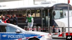 檢察官：伊斯蘭極端主義涉嫌鼓動槍擊美國空軍