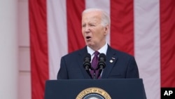 Predsjednik Joe Biden drži govor povodom Dana sjećanja.