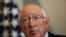 El embajador de Estados Unidos en México, Ken Salazar, asiste a una conferencia de prensa en la Ciudad de México, México, el 9 de noviembre de 2021.